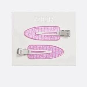 Dior Viral Pink Hair Clips